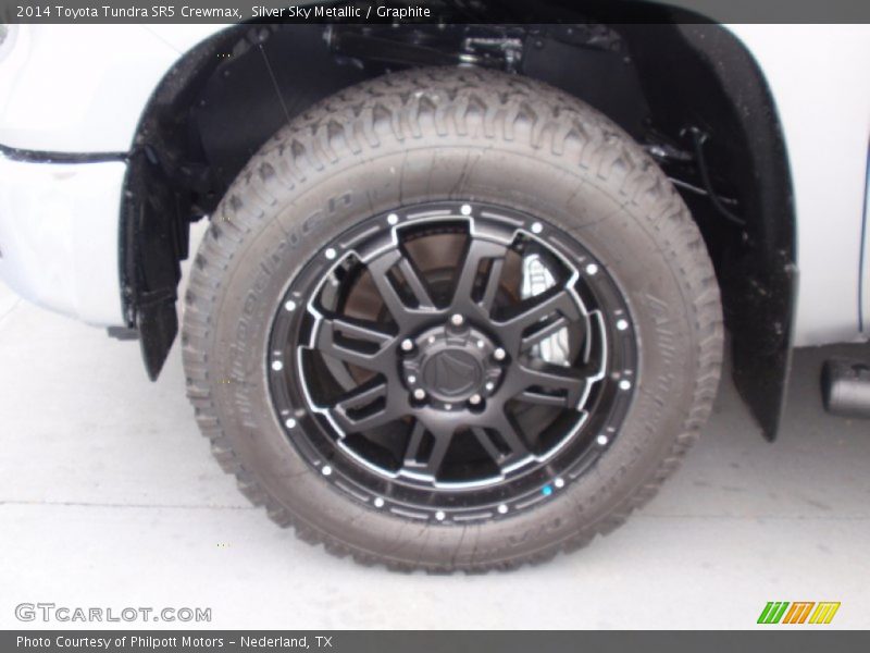 Silver Sky Metallic / Graphite 2014 Toyota Tundra SR5 Crewmax