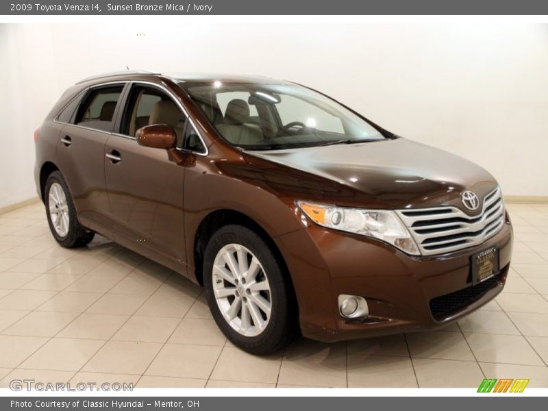 Sunset Bronze Mica / Ivory 2009 Toyota Venza I4