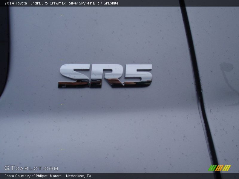 Silver Sky Metallic / Graphite 2014 Toyota Tundra SR5 Crewmax
