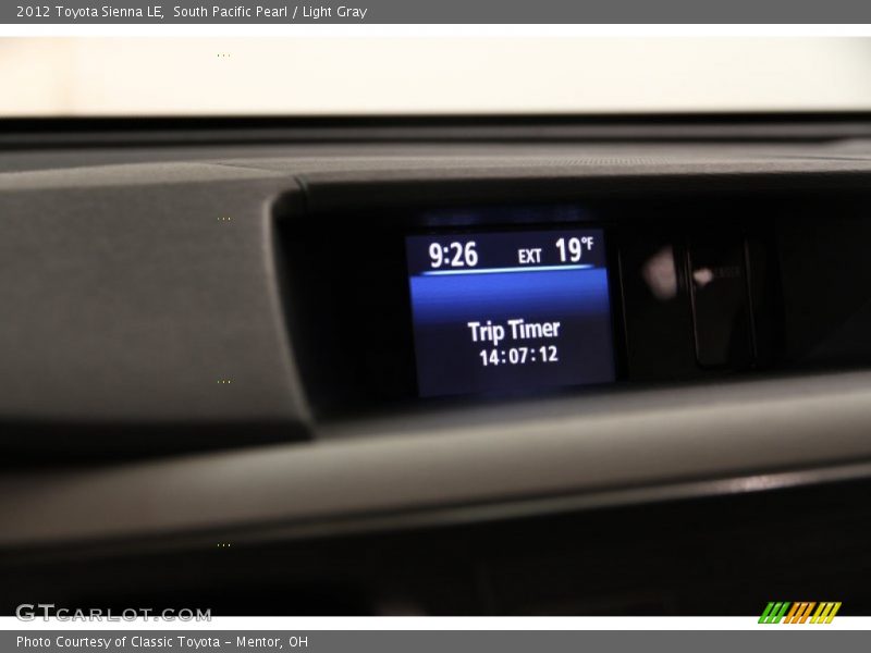 South Pacific Pearl / Light Gray 2012 Toyota Sienna LE