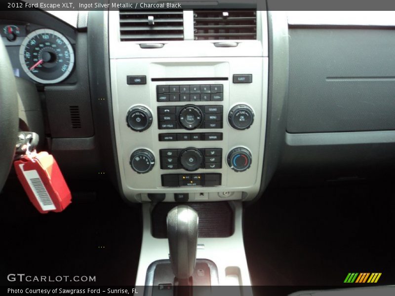 Ingot Silver Metallic / Charcoal Black 2012 Ford Escape XLT