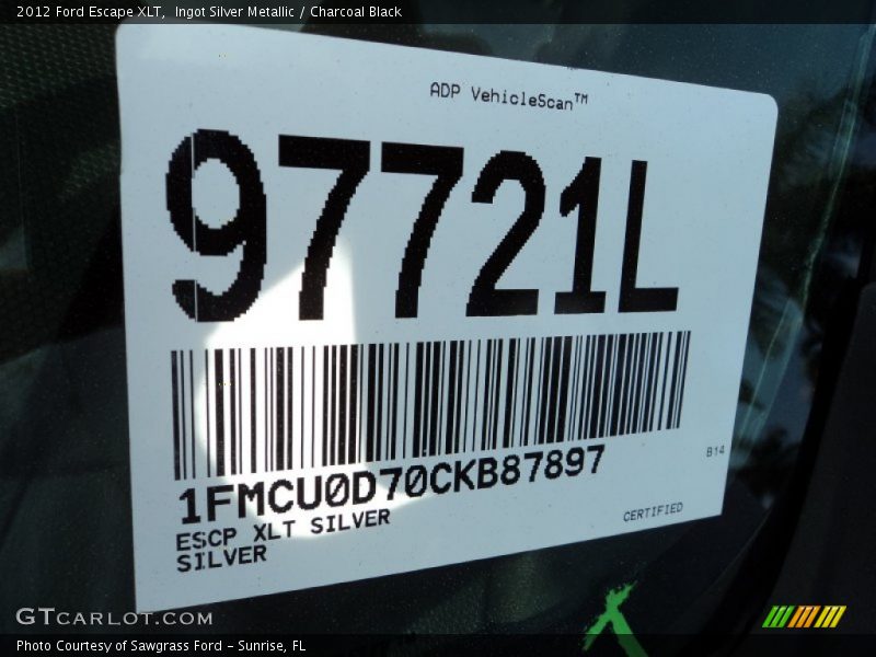 Ingot Silver Metallic / Charcoal Black 2012 Ford Escape XLT