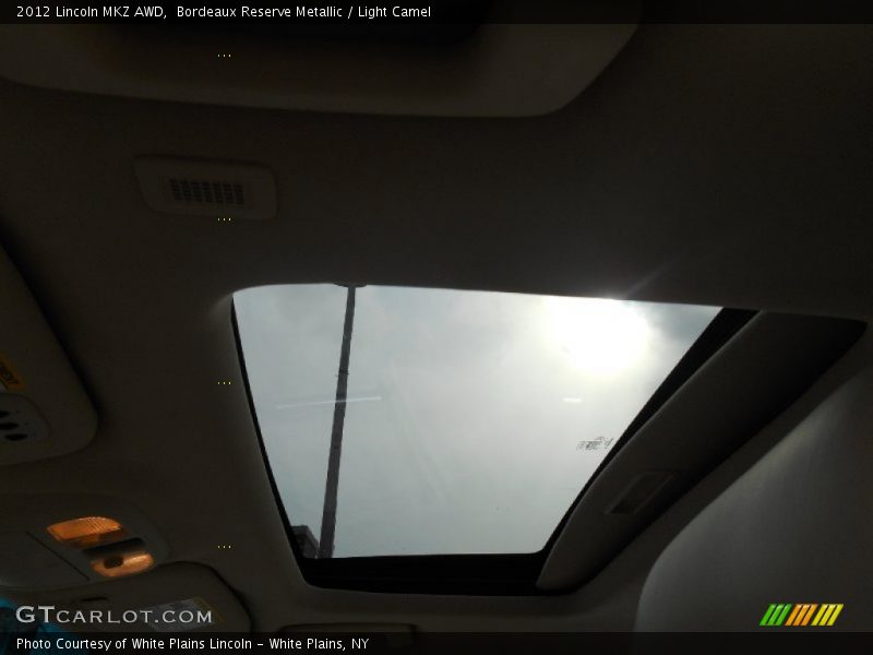 Bordeaux Reserve Metallic / Light Camel 2012 Lincoln MKZ AWD