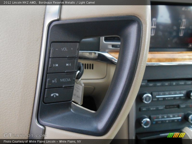 Bordeaux Reserve Metallic / Light Camel 2012 Lincoln MKZ AWD