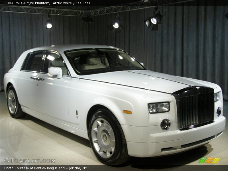 Arctic White / Sea Shell 2004 Rolls-Royce Phantom