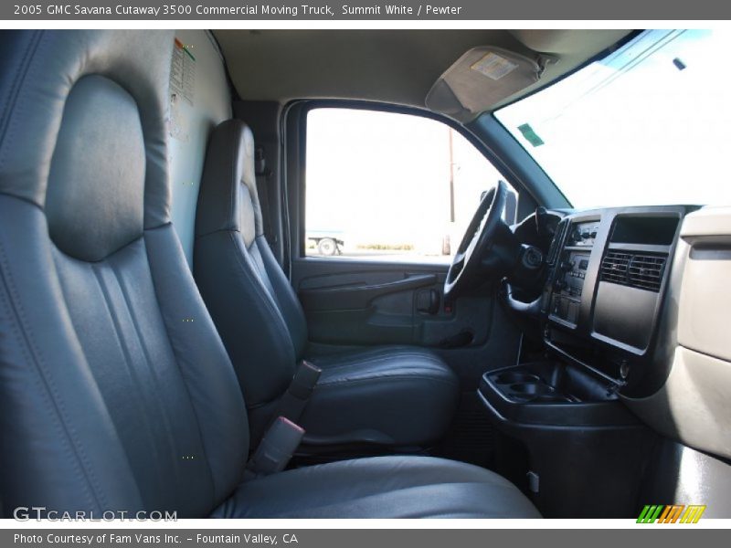 Summit White / Pewter 2005 GMC Savana Cutaway 3500 Commercial Moving Truck