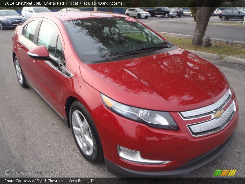 Front 3/4 View of 2014 Volt 