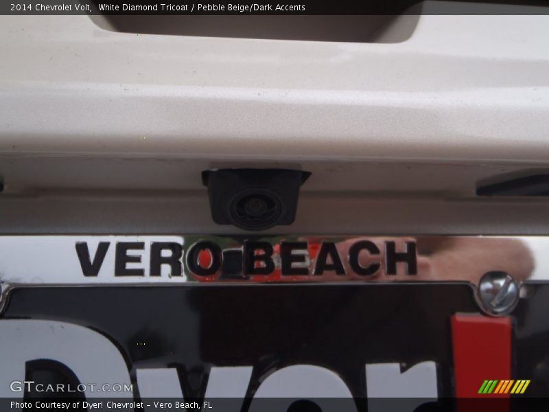 White Diamond Tricoat / Pebble Beige/Dark Accents 2014 Chevrolet Volt