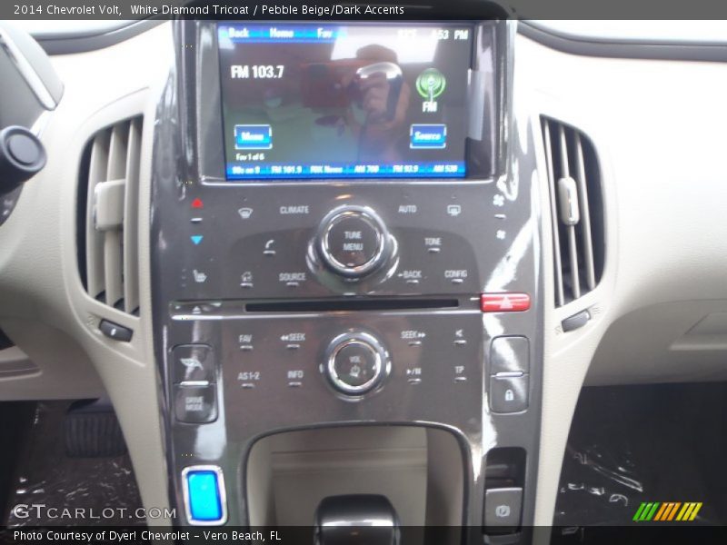Controls of 2014 Volt 