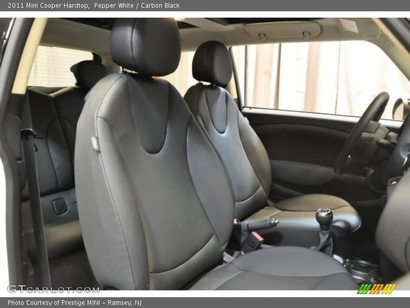 Pepper White / Carbon Black 2011 Mini Cooper Hardtop