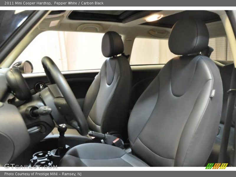 Pepper White / Carbon Black 2011 Mini Cooper Hardtop