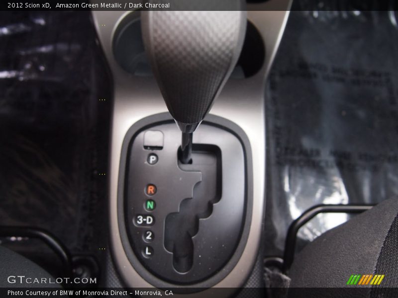 Amazon Green Metallic / Dark Charcoal 2012 Scion xD