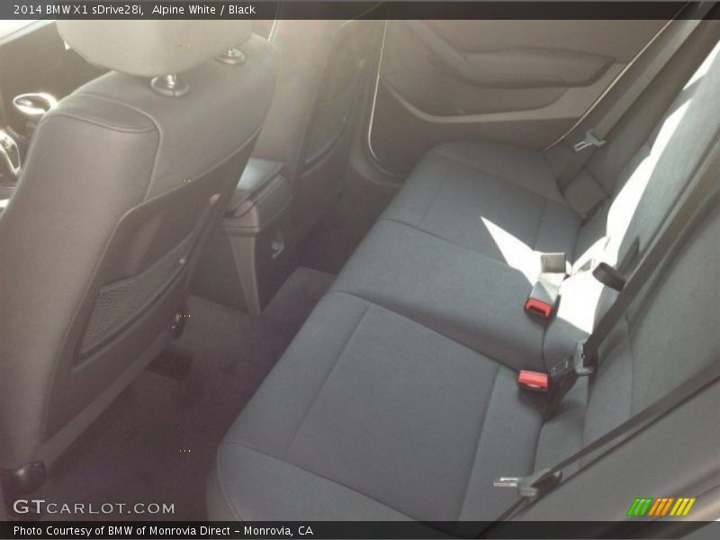 Alpine White / Black 2014 BMW X1 sDrive28i