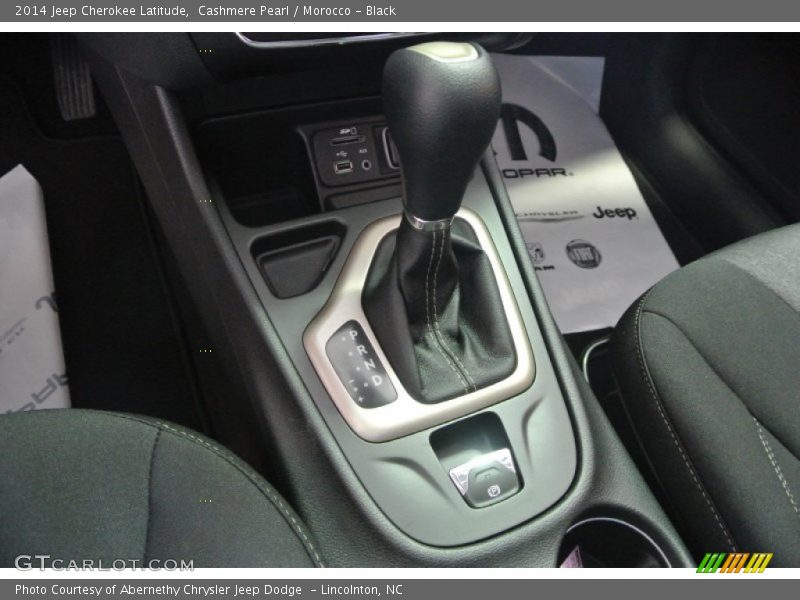 Cashmere Pearl / Morocco - Black 2014 Jeep Cherokee Latitude