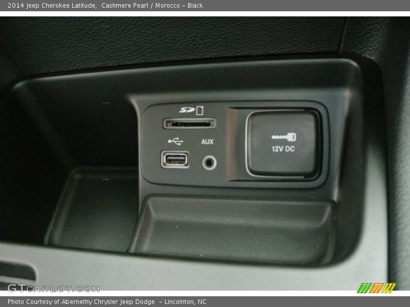 Cashmere Pearl / Morocco - Black 2014 Jeep Cherokee Latitude