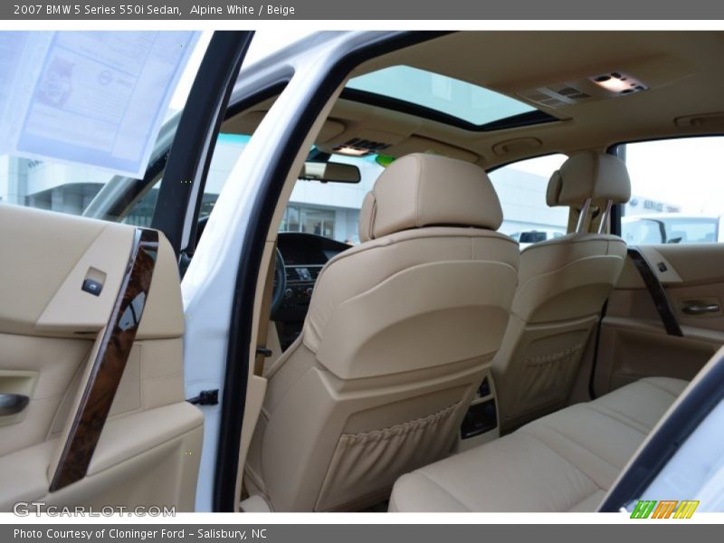 Alpine White / Beige 2007 BMW 5 Series 550i Sedan