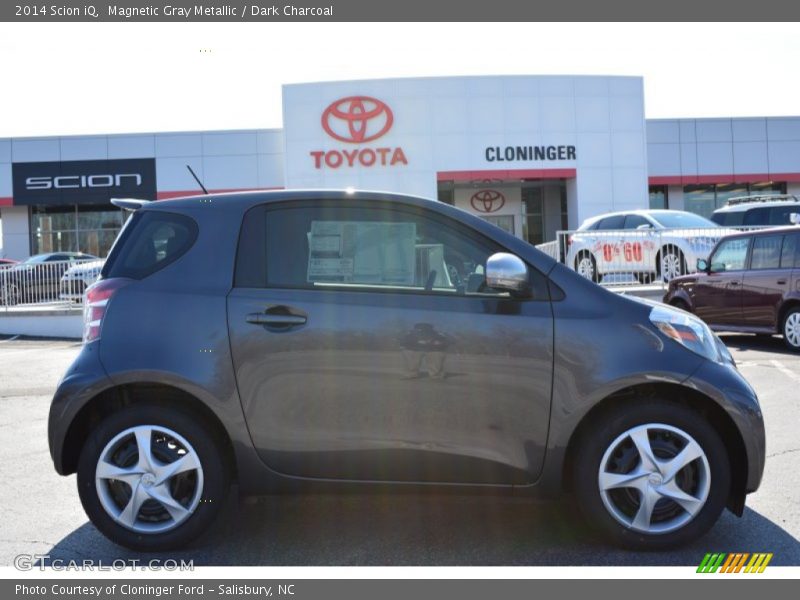 Magnetic Gray Metallic / Dark Charcoal 2014 Scion iQ