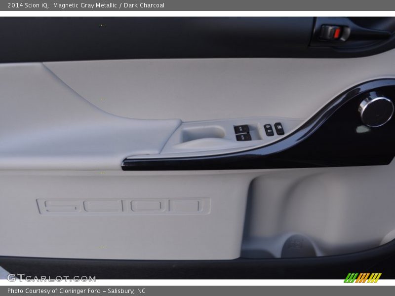 Magnetic Gray Metallic / Dark Charcoal 2014 Scion iQ