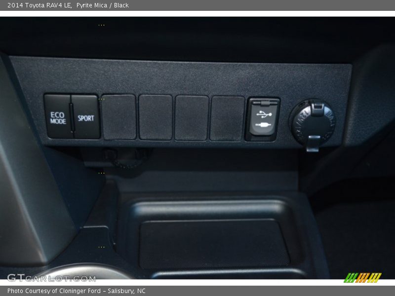 Pyrite Mica / Black 2014 Toyota RAV4 LE