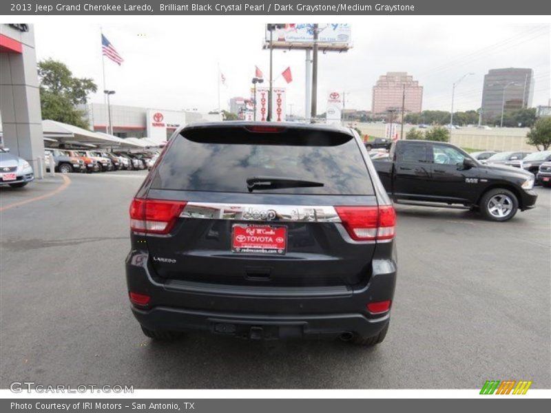 Brilliant Black Crystal Pearl / Dark Graystone/Medium Graystone 2013 Jeep Grand Cherokee Laredo