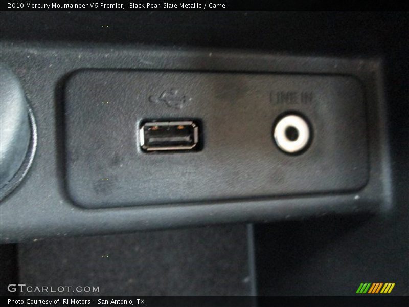 Black Pearl Slate Metallic / Camel 2010 Mercury Mountaineer V6 Premier