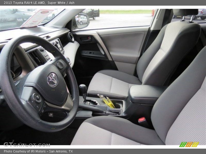 Super White / Ash 2013 Toyota RAV4 LE AWD