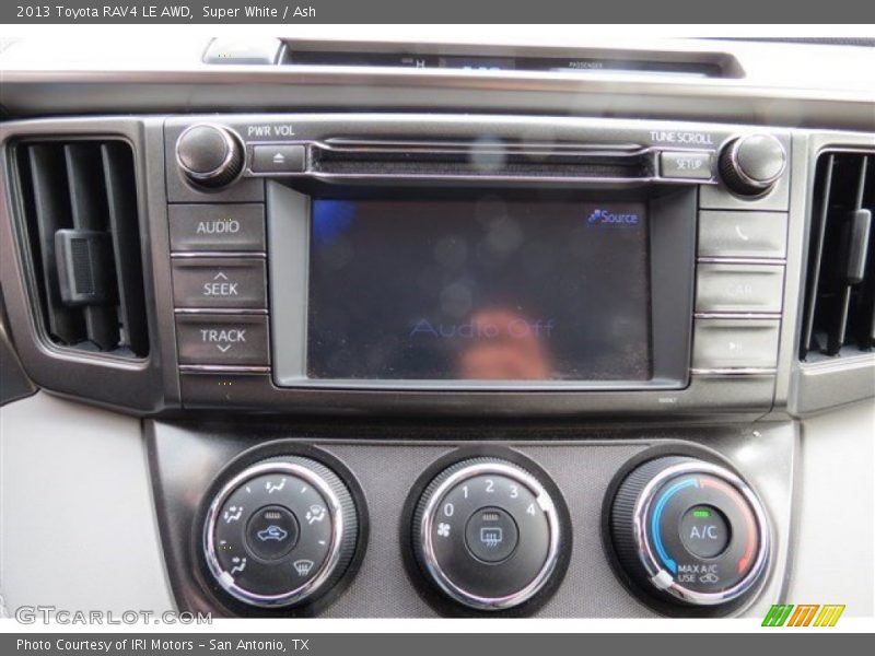 Super White / Ash 2013 Toyota RAV4 LE AWD