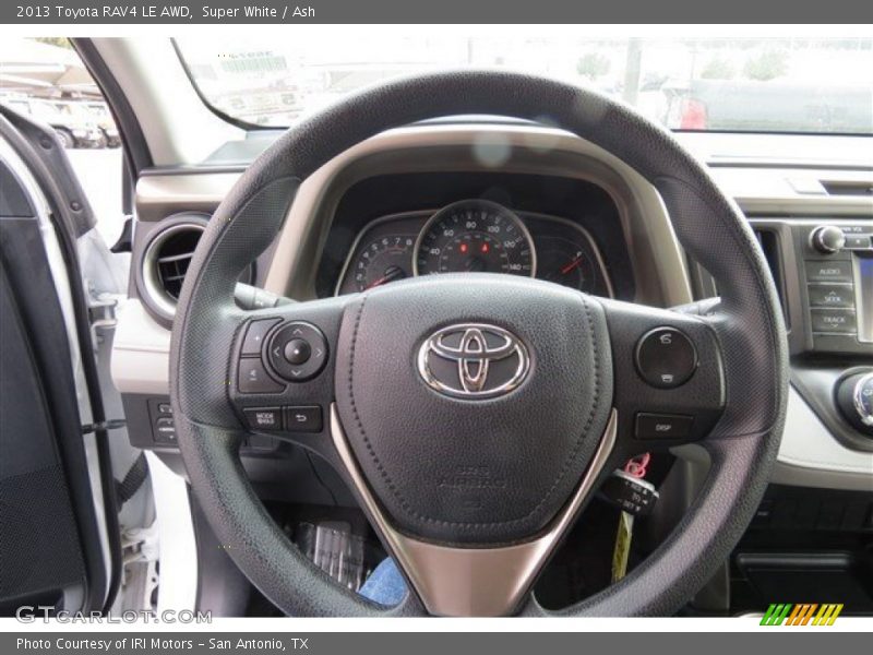 Super White / Ash 2013 Toyota RAV4 LE AWD