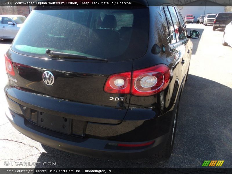 Deep Black Metallic / Charcoal 2010 Volkswagen Tiguan Wolfsburg Edition