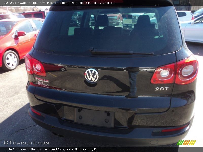 Deep Black Metallic / Charcoal 2010 Volkswagen Tiguan Wolfsburg Edition