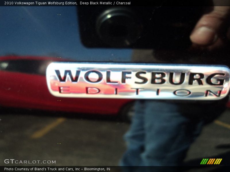 Deep Black Metallic / Charcoal 2010 Volkswagen Tiguan Wolfsburg Edition
