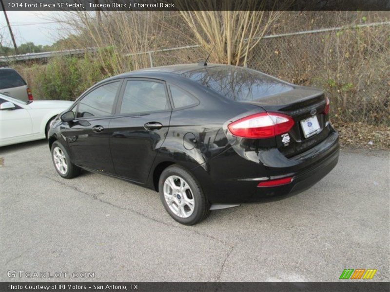 Tuxedo Black / Charcoal Black 2014 Ford Fiesta SE Sedan