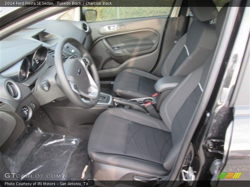 Tuxedo Black / Charcoal Black 2014 Ford Fiesta SE Sedan