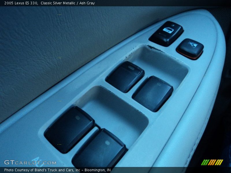 Classic Silver Metallic / Ash Gray 2005 Lexus ES 330