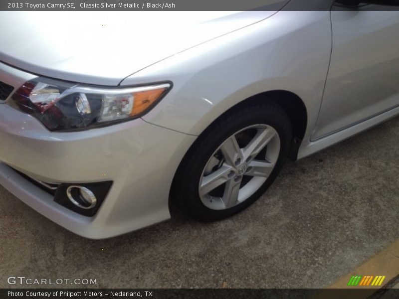 Classic Silver Metallic / Black/Ash 2013 Toyota Camry SE