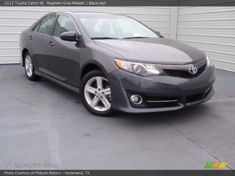 Magnetic Gray Metallic / Black/Ash 2013 Toyota Camry SE