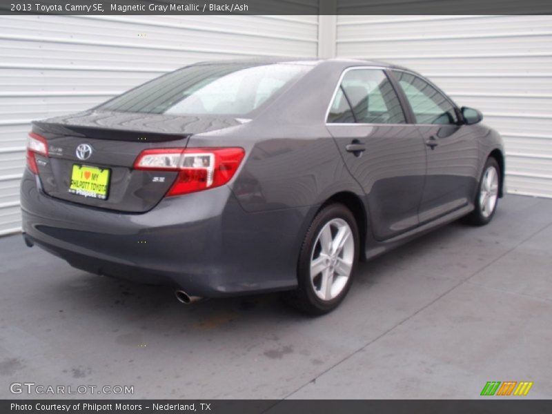 Magnetic Gray Metallic / Black/Ash 2013 Toyota Camry SE