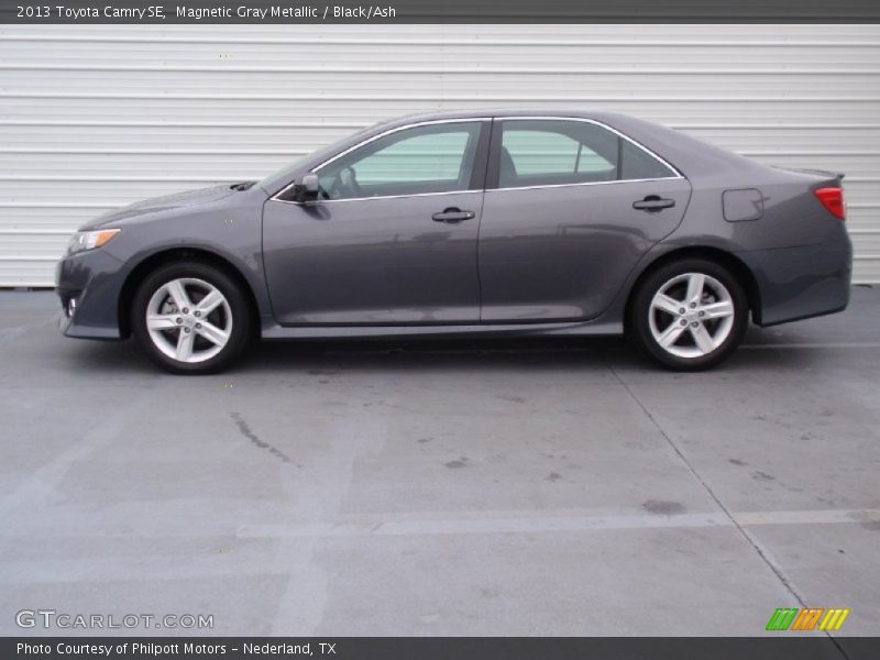 Magnetic Gray Metallic / Black/Ash 2013 Toyota Camry SE
