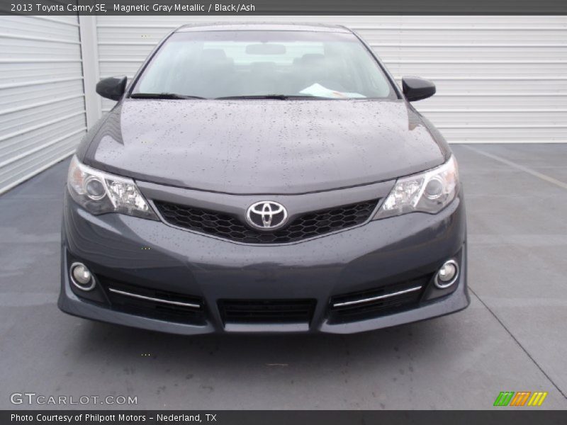 Magnetic Gray Metallic / Black/Ash 2013 Toyota Camry SE