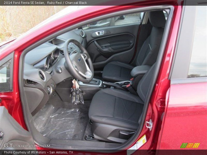 Ruby Red / Charcoal Black 2014 Ford Fiesta SE Sedan