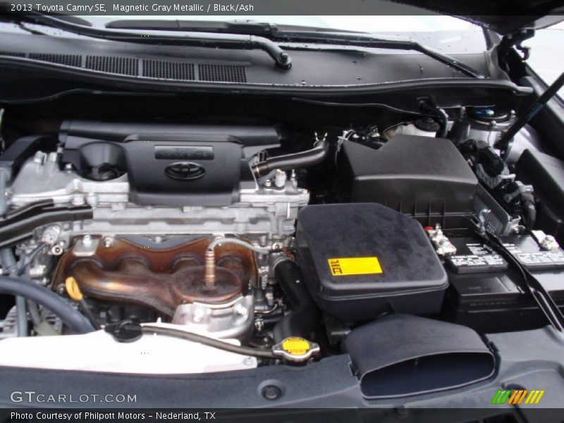 Magnetic Gray Metallic / Black/Ash 2013 Toyota Camry SE