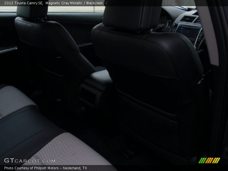 Magnetic Gray Metallic / Black/Ash 2013 Toyota Camry SE