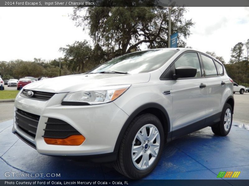 Ingot Silver / Charcoal Black 2014 Ford Escape S