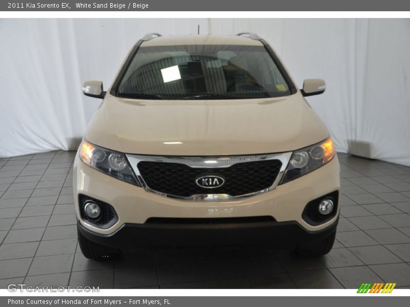 White Sand Beige / Beige 2011 Kia Sorento EX