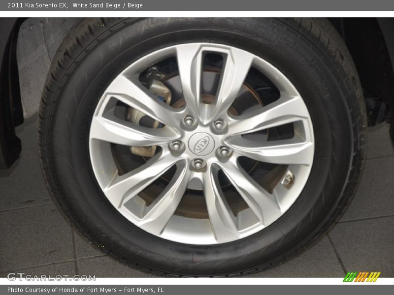 White Sand Beige / Beige 2011 Kia Sorento EX