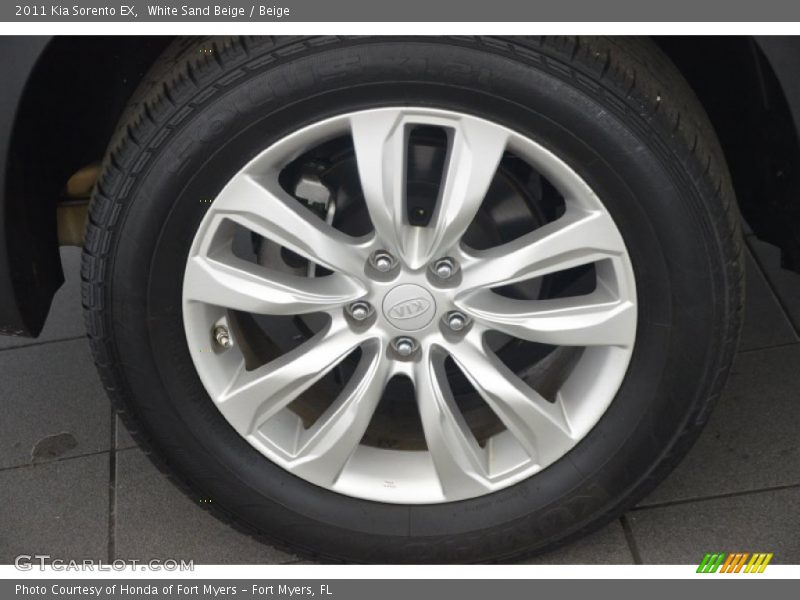 White Sand Beige / Beige 2011 Kia Sorento EX