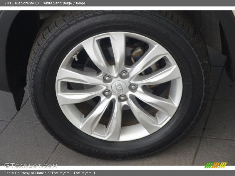 White Sand Beige / Beige 2011 Kia Sorento EX