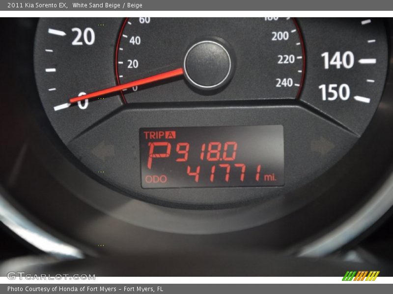 White Sand Beige / Beige 2011 Kia Sorento EX