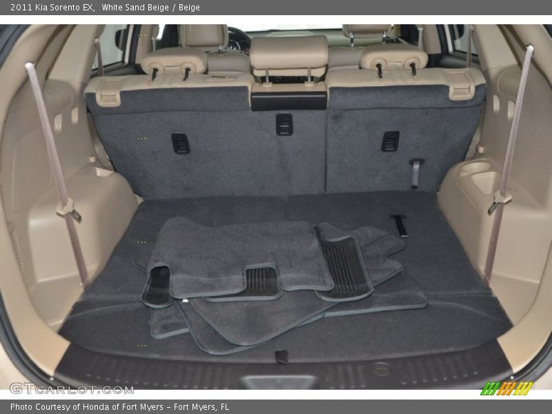White Sand Beige / Beige 2011 Kia Sorento EX