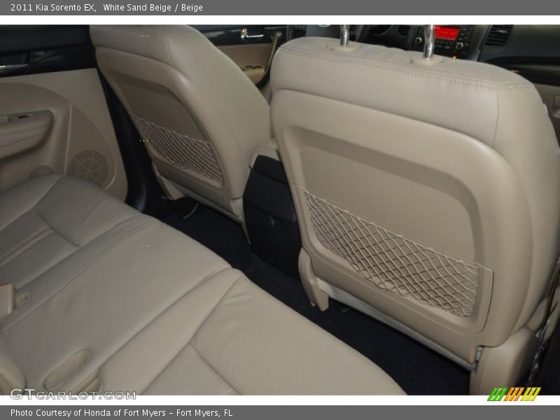 White Sand Beige / Beige 2011 Kia Sorento EX